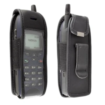 Abbildung von caseroxx Ledertasche mit Gürtelclip kompatibel Nokia 5110/6110/6150 aus Echtleder, Tasche und Sichtfenster in schwarz