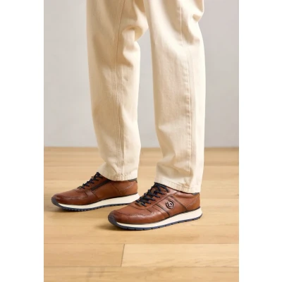 Abbildung von bugatti Herren Schnürer 331 APA03, Cognac, 42