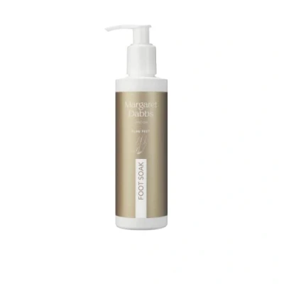 Abbildung von Margaret Dabbs Pure Reviving Foot Soak for Aching and Tired Feet Ankles with Buriti Oil Turmeric Extract 200ml