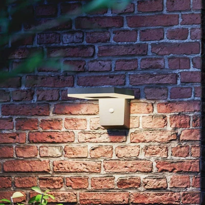 Abbildung von Philips Outdoor Ultra Efficient Solar Zonal Wandleuchte 1.3W, Tageslicht und Bewegungssensor, eckig, 3000 Kelvin, energiesparend, schwarz