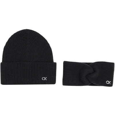 Abbildung von Calvin Klein Strickmütze &quot;CK METAL BEANIE &amp; HEADBAND&quot;, mit Logozeichen
