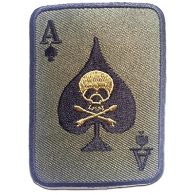 Abbildung von Catch the Patch Aufnäher Bügelbild, Aufbügler, Applikationen, Patches, Flicken, zum aufbügeln, Polyester, Poker Ass Totenkopf Biker Größe: 5.6 x 7.6 cm
