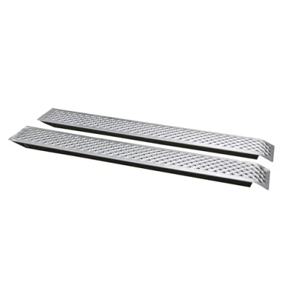 Abbildung von UNITEC Auffahrrampe Alu, Auto PKW Laderampe, Anhängerrampe, 2 Stück, besonders rutschsicher, bis zu 200 Kg / Stück Traglast, als Paar 400