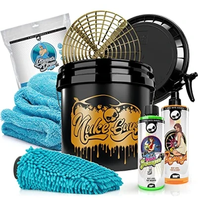 Abbildung von Nuke Guys Handwäsche Auto Bundle Wascheimer Set: 3,5GAL Bucket Grit Guard Schmutzfalle Deckel + Autoshampoo Felgengel Felgenreiniger Gamma Dryer XXL Trockentuch 50x80cm Waschhandschuh