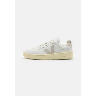 Abbildung von Veja V90 Sneaker low extrawhite/natural, Herren, Größe: 43.5, Extra white/natural Leder