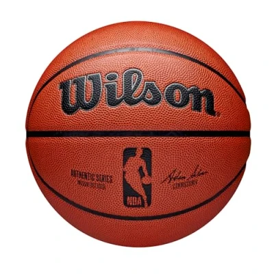 Abbildung von Wilson Basketball NBA Authentic Indoor/Outdoor, für Schulen, Vereine und Freizeitzentren in outdoor
