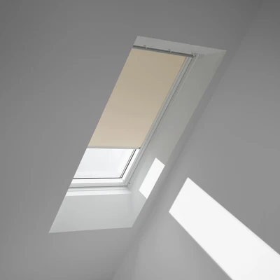 Abbildung von VELUX Verdunklungsrollo &quot;DKL PK08 1085SWL&quot;, verdunkelnd, Verdunkelung, ohne Bohren, in Führungsschienen, weiße Führungsschienen &amp; Griffleiste
