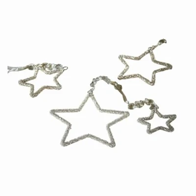 Abbildung von Loberon Anhänger 4er Set Manilo, glitzernde Stern in versch. Größen, Christbaum Anhänger, Weihnachtsdeko, Weihnachtsschmuck, Weihnachten, Acryl, Glas, Eisen, Silber