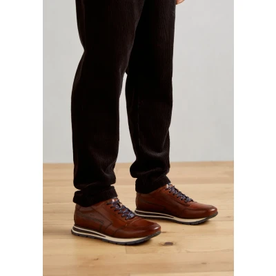 Abbildung von bugatti Sneaker low, Herren, Größe: 42, Cognac Schuhe