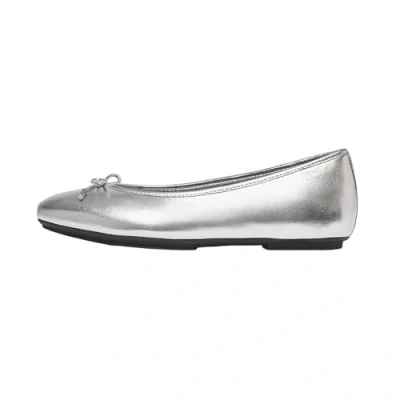 Abbildung von Fitflop Delicato BOW Ballet Flats Klassischer Ballerina, Damen, Größe: 36, Silver Schuhe