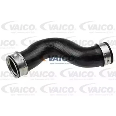 Abbildung von VAICO V10 4380 Ladeluftschlauch Gummi mit Gewebeeinlage Original Qualität VOLKSWAGEN: Touran I, Passat B6 Variant, Golf 5 Schrägheck