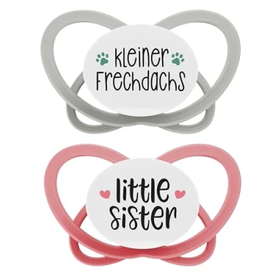 Abbildung von NIP Butterfly: Haut &amp; zahnfreundlicher Schnuller, flacher Sauger, weich flexibel, Scheibe extra leicht luftdurchlässig, BPA frei, nachhaltig, mit Box, 0 6 Monate, Frechdachs/Little sister