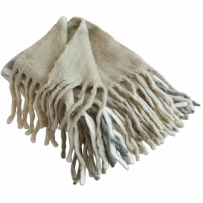 Abbildung von Plaid Klinas beige, Mirabeau