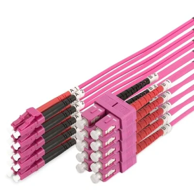 Abbildung von DIGITUS DK 2532 03 4 Glasfaserkabel OM4 5 Stück 3 m LC zu SC Duplex LWL Kabel 1 / 10 40 100 Gbit/s MM Multimode Glasfaser LAN Fasertyp: 50/125 µ Violett (Violet)