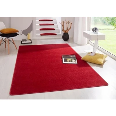Abbildung von Hanse Home Indoor Teppich Fancy Wohnzimmerteppich einfarbig Modern Velours für Esszimmer, Wohnzimmer, Kinderzimmer, Flur, Schlafzimmer, Küche Rot, 160x240cm