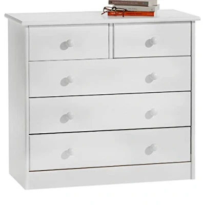 Abbildung von IDIMEX Kommode, schöne Anrichte mit 5 Schubladen, praktisches Sideboard aus massiver Kiefer in weiß, Zeitlose Schubladenkommode Holzgriffe