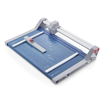 Abbildung von Dahle 550 Papierschneider (bis DIN A4, 20 Blatt Schneidleistung, 2 mm Schnitthöhe) blau