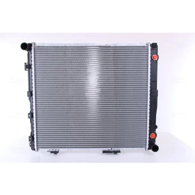 Abbildung von NISSENS 62698A Kühler, Motorkühlung Aluminium 532 488 40 Kühlrippen gelötet MERCEDES BENZ: W124 T modell, Limousine, E Klasse Limousine