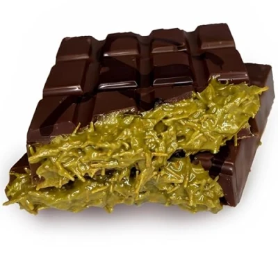 Abbildung von Dubai Schokolade 220g (XL) mit Pistazie &amp; Kunafeh Nach Original Rezeptur Handgemacht! Virale TikTok Hype EXTREM Schneller Versand (220g, Zartbitter Schokolade)
