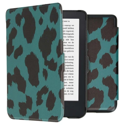 Abbildung von Design Slim Hard Case Klapphülle für das Kobo Clara 2E / Tolino Shine 4 Green Leopard