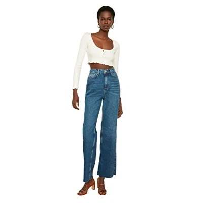 Abbildung von Trendyol Women&#039;s Damen Gerade Weites Bein im 90er Jahre Stil Niedrige Taille Jeans, Blue, 38