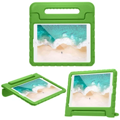 Abbildung von Schutzhülle mit Handgriff kindersicher Grün für das iPad 10.2 (2019 / 2020 2021)