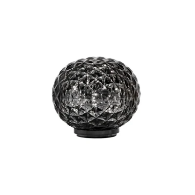 Abbildung von Kartell Mini Planet, Tischleuchte, Direktstromversorgung, Rauch, Ø 16 cm