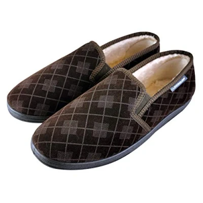 Abbildung von Dunlop Herren Memory Foam Winter Warm Gestrickt Mokassins Hausschuhe mit Gummisohle (46 EU, Brown)