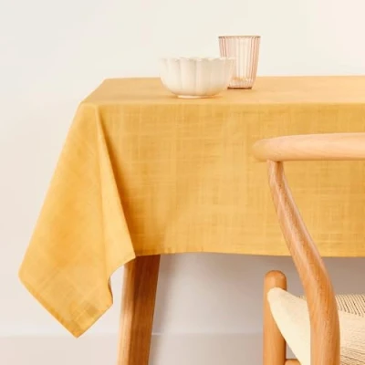 Abbildung von Belum Tischdecke, schmutzabweisend, Größe 155 x cm, extraweich, Senffarben, 100, Stoff 100% Bio Baumwolle, einfarbig, Tischdecke