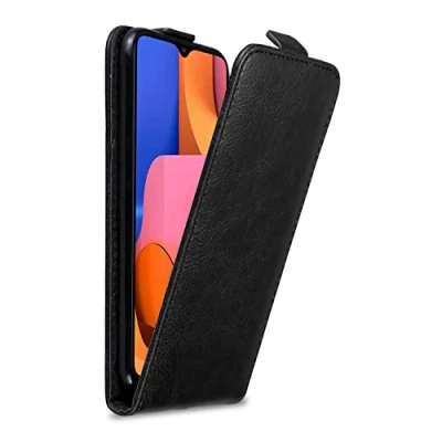 Abbildung von Cadorabo Hülle kompatibel mit Samsung Galaxy A20s Flip Design aus Premium Kunst Leder Klappbare Stoßfeste Magnetische Cover für Tasche in Schwarz