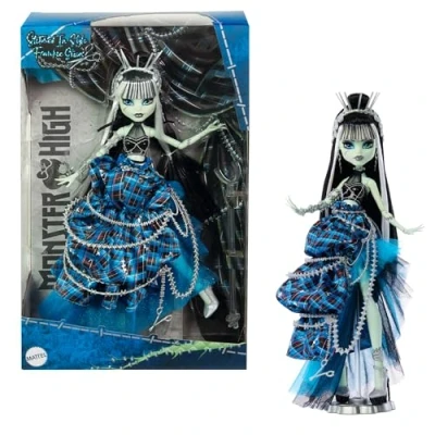 Abbildung von Monster High Stitched in Style Frankie Stein Ghul Puppe im detailgetreuem Look, sichtbaren Nähten und Rüschenrock Patchwork Stilettos, Fans Sammler, HRL66