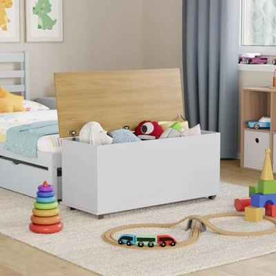 Abbildung von Vida Designs Arlington Spielzeugkiste aus Holz, weiß, mit Deckel, Decken und Decken, für Kinder
