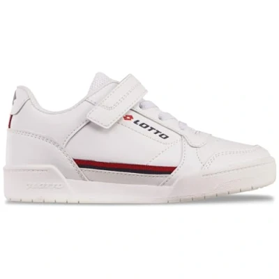 Abbildung von Lotto Sneaker vielseitig zu kombinieren