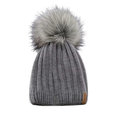 Abbildung von chillouts Bommelmütze &quot;Lorena Hat&quot;, mit abnehmbarem Fellimitat PomPom