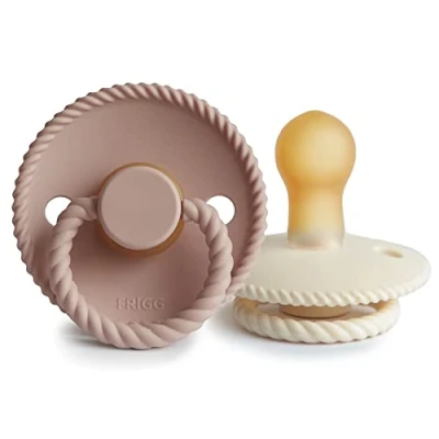 Abbildung von FRIGG Rope Schnuller 2 Packung Latex BPA Frei Hergestellt in Dänemark Symmetrischer Sauger Kirschform (Blush/Cream, Größe 1 (0 6 Monate))