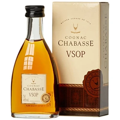 Abbildung von Chabasse Cognac VSOP mit Geschenkverpackung (1 x 0.05 l)