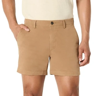 Abbildung von Amazon Essentials Herren 13 cm Flatfront Chinoshorts mit hohem comfort in schmaler Passform (zuvor Goodthreads), Dunkles Khakibraun, 32W