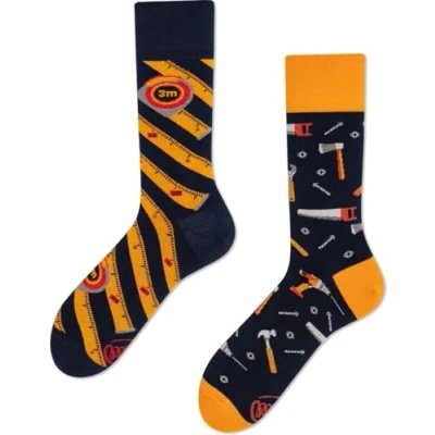 Abbildung von Many Mornings Unisex The Handyman Mismatched Socken, Multicolor, 35 38