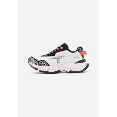 Abbildung von Tamaris Active Sneaker low, Damen, Größe: 40, White/black Schuhe