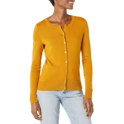 Abbildung von Amazon Essentials Damen Leichte Rundhalsstrickjacke (Erhältlich In Übergröße), Tabakbraun, XL