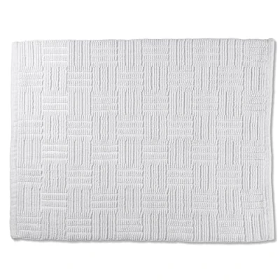 Abbildung von Kela Badematte Leana, 65 cm x 55 cm, 100% Baumwolle, weiß, rutschhemmend, waschbar bei 30 C, für Fußbodenheizung geeignet, 23525