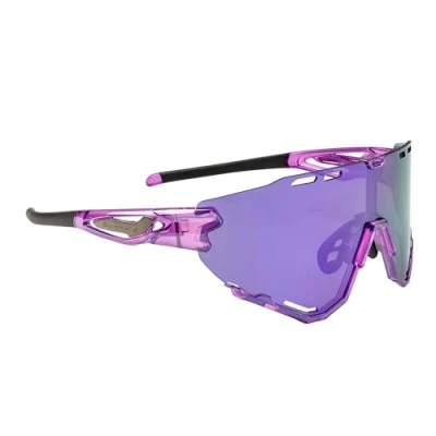 Abbildung von SWISSEYE Mantra Sportbrille (100% UVA , UVB und UVC Schutz, verstellbarer Nasenbereich &amp; gummierte Bügelenden, splitterfreies Material TR90, inkl. Etui), shiny laser purple