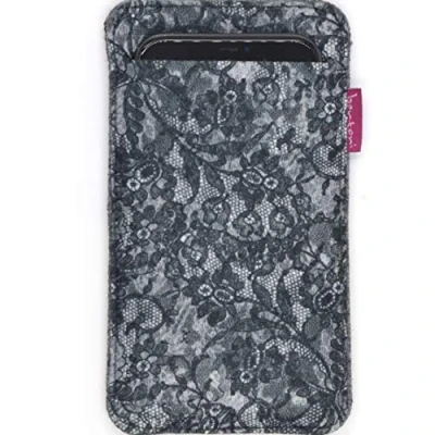 Abbildung von Bertoni Handytasche aus Filz kompatibel mit iPhone 14/14 Pro/13/13 Pro/12 Pro/12/11/X/XR/XS, Galaxy S23/S22/S21/S20/S10/S9/S8/A40, P30, P20 Grau Design Handyhülle Smartphone Tasche (Konstanz)