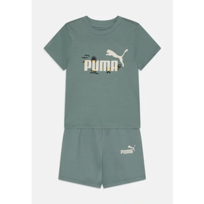 Abbildung von Puma Minicats Sandy Adventures T Shirt und Shorts Set Baby Mit Print Green Moon Größe: 9 12M