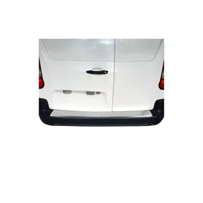 Abbildung von OMAC Ladekantenschutz Stoßstangenschutz kompatibel mit Citroen Berlingo 2019 24 Chrom Gebürstet