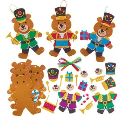 Abbildung von Baker Ross FX798 Nussknacker Soldatenbären Dekorationssätze Packung mit 8, Weihnachtsdekorationen und Bastelarbeiten für Kinder