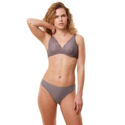 Abbildung von Triumph Slip &quot;Body Make Up Illusion Lace Highleg Tai&quot;, Stretch Spitze