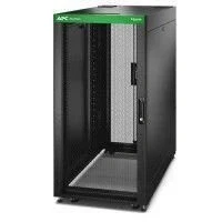 Abbildung von APC Easy Rack 600mm/24HE/1200mm mit Dach, Seitenwand, Rollen, Füßen und 4 Halterungen, ohne Boden, schwarz