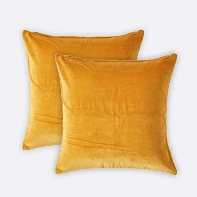 Abbildung von Homescapes 2 Samt Kissenhüllen im Set, senfgelb, weiche Zierkissenbezüge 40 x cm, Dekokissenhüllen für Zierkissen und Sofakissen mit verdecktem Reißverschluss, Ocker