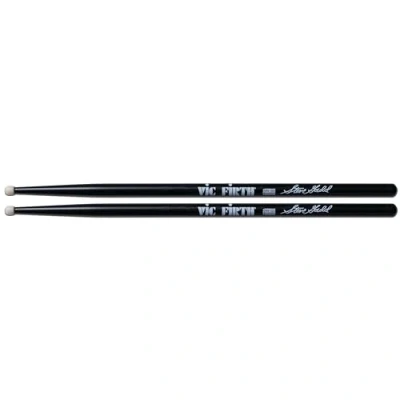 Abbildung von Vic Firth Steve Gadd Signature American Hickory Nylon Tip Drumsticks